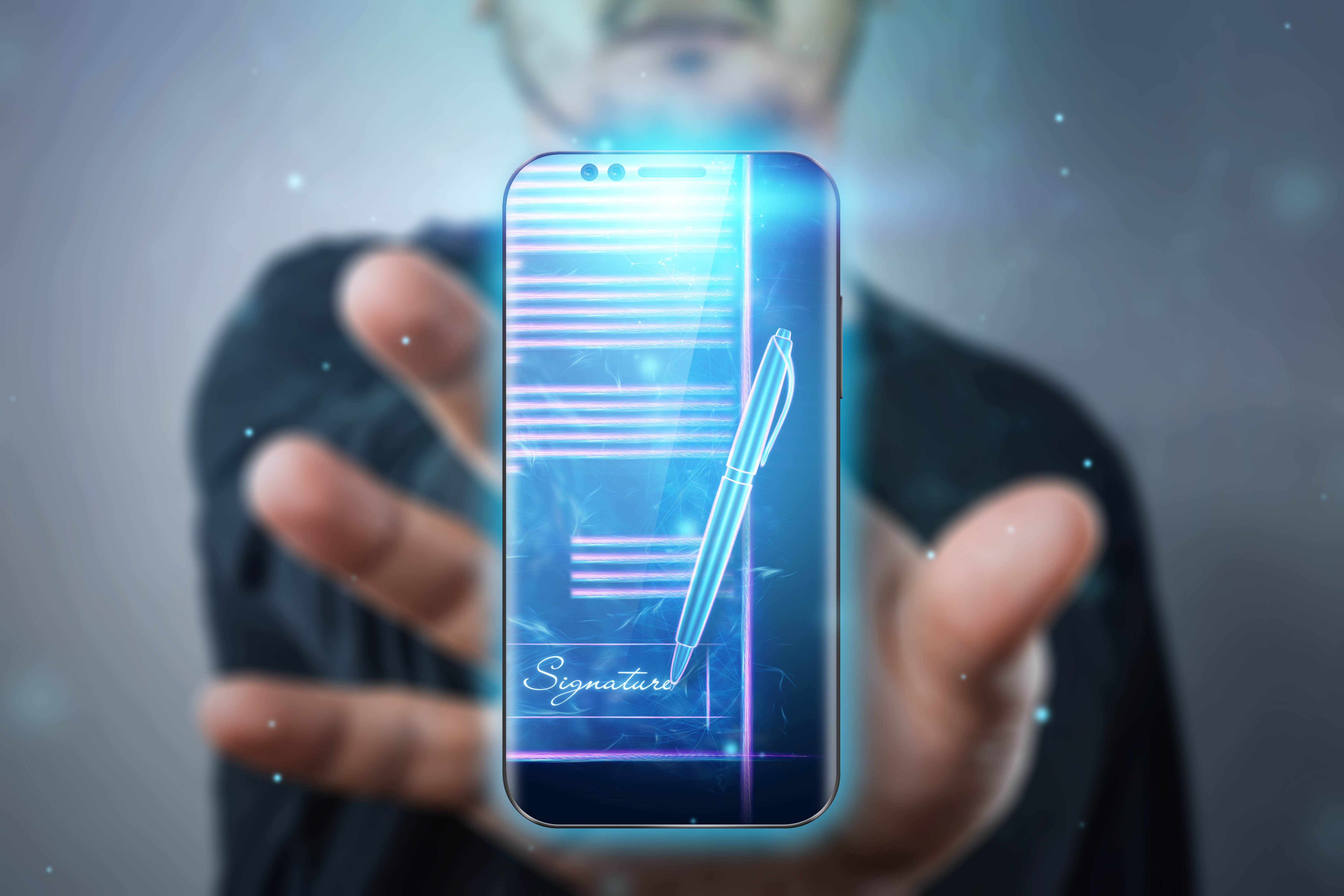 Hand hält Smartphone mit digitalem Dokument und Signatur-Symbol.