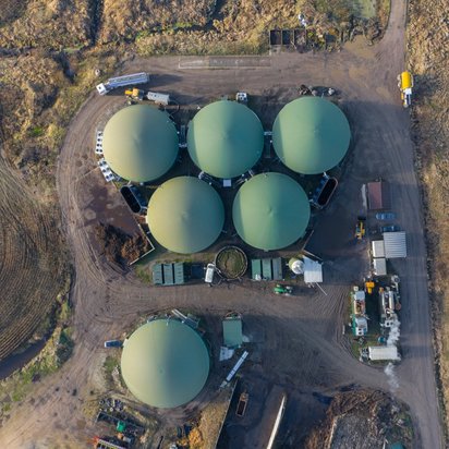 Luftaufnahme einer Biogasanlage Luftaufnahme einer Biogasanlage