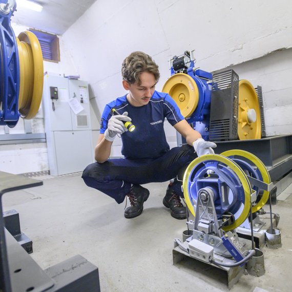 TÜV NORD Aufzugsprüfung TÜV NORD Aufzugsprüfung