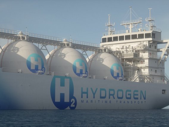 Large cargo ship transporting hydrogen Large cargo ship transporting hydrogen