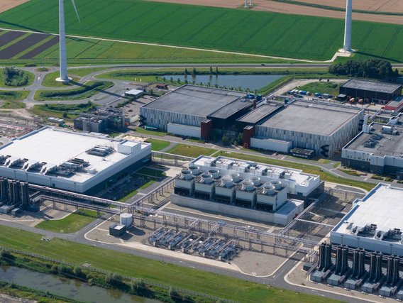 Industrie-Komplex aus der Vogelperspektive