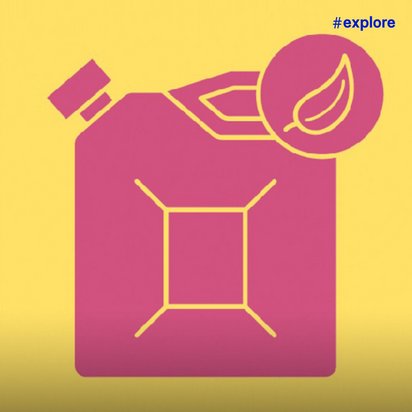 Stilisiertes Icon eines rosa Kraftstoffkanisters mit Zapfpistole und Blatt-Symbol auf gelbem Hintergrund. Das Design symbolisiert nachhaltige oder umweltfreundliche Kraftstoffe und Mobilität.